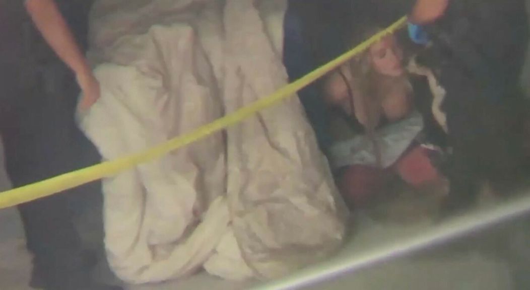 Courtney Tailor na mieste činu