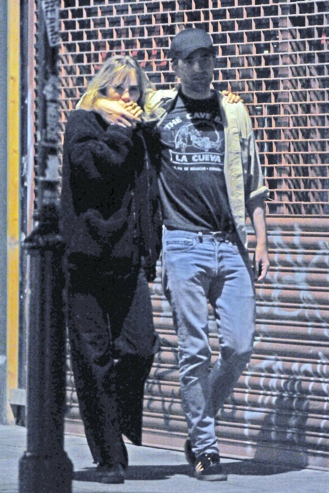 Suki Waterhouse a Robert Pattinson