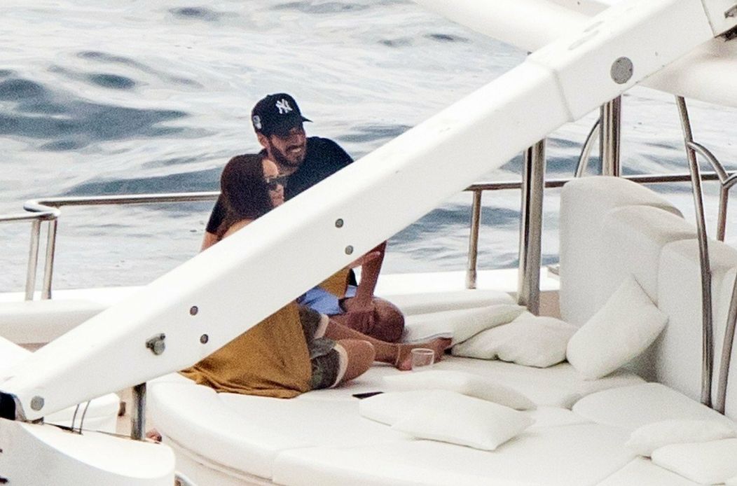 Rihanna s priateľom. 