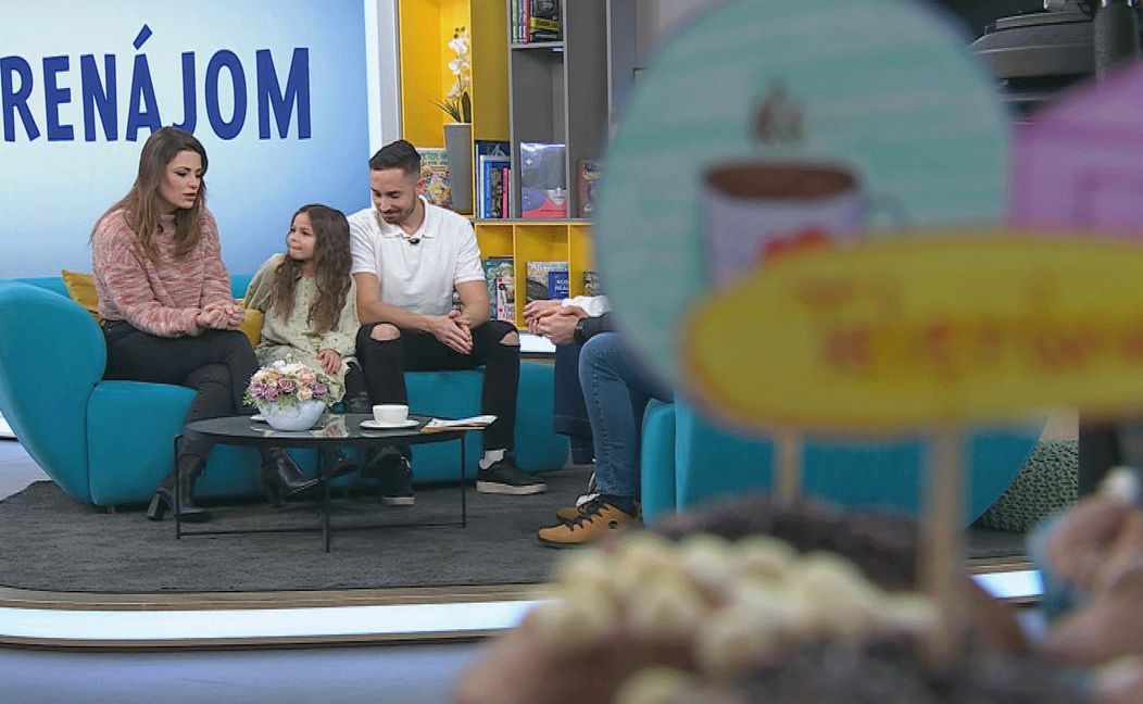 Larisa Mižigar s otcom a Macou Zábranskou v Teleráne