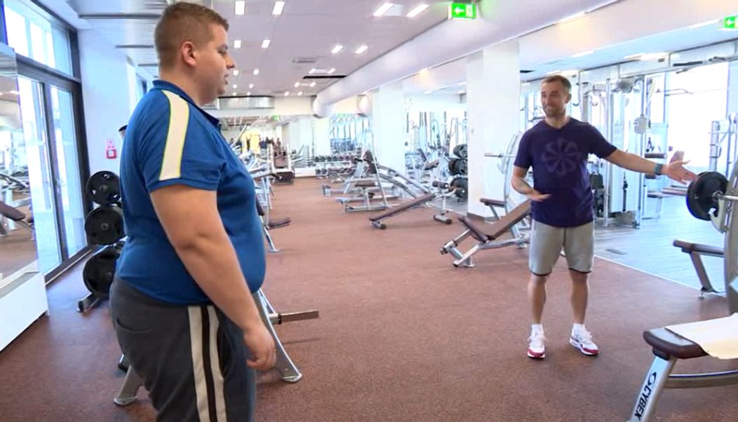 Marián Indríšek s mamou, snúbenicou a s Marošom Molnárom