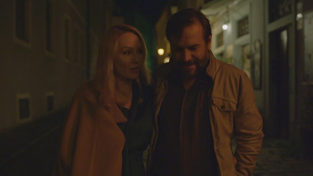 Radosť z perfektnej oslavy Adamových (Kamil Mikulčík) narodenín vystriedal strach.