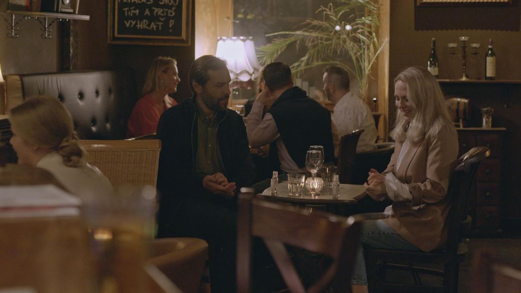 Kadlec si vyšiel na rande s Vagnerovou. Nečakal, ako si budú rozumieť.