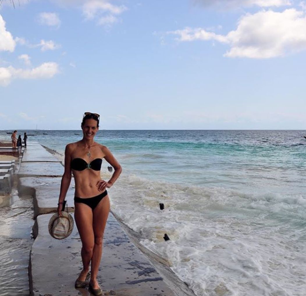 Lenka Debnárová na Zanzibare.