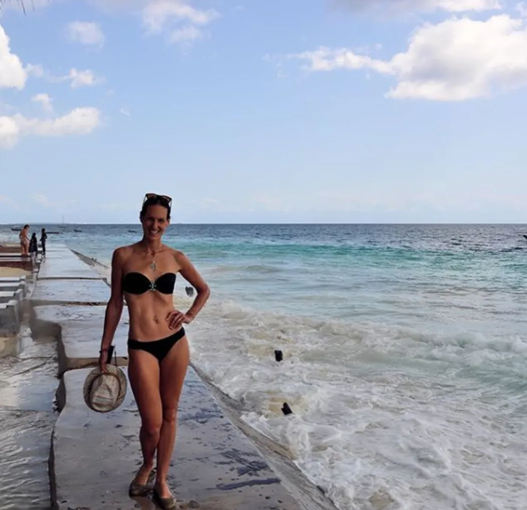 Lenka Debnárová na Zanzibare.