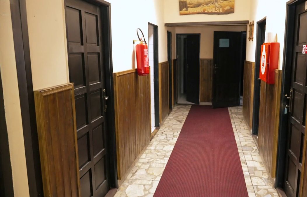 Na nože 3 - Martinova misia v penzióne Jánošík