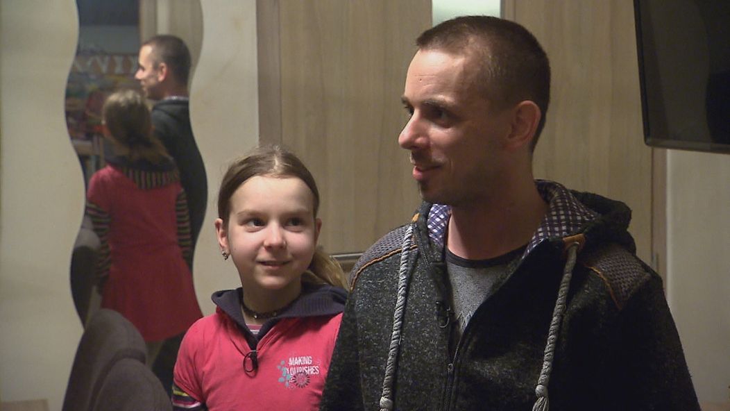 Karolína (12) nemá k nevlastnému otcovi žiadny rešpekt.