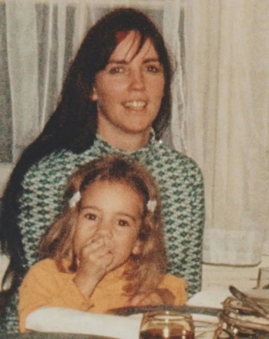 Mariah Carey zomrela mama aj sestra