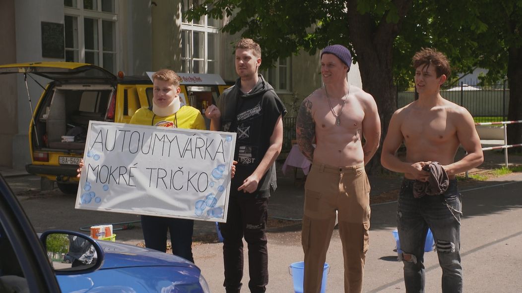 S príchodom mladých dám sa všetko zmení.