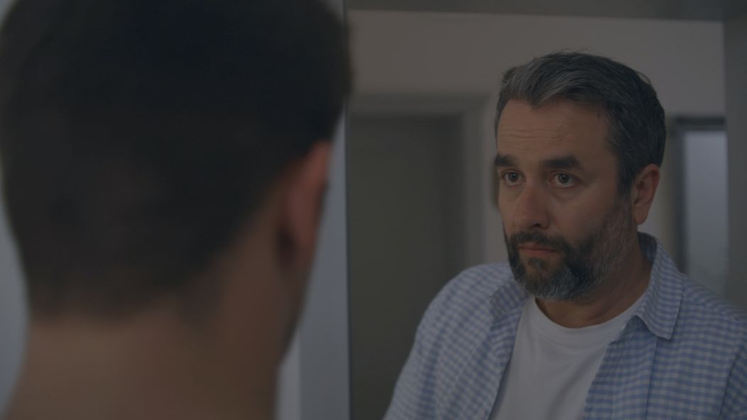 Edo vyrušil Petra s Beátou