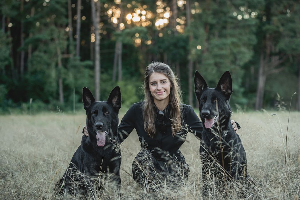 Sisa, Alex a Max na Farme