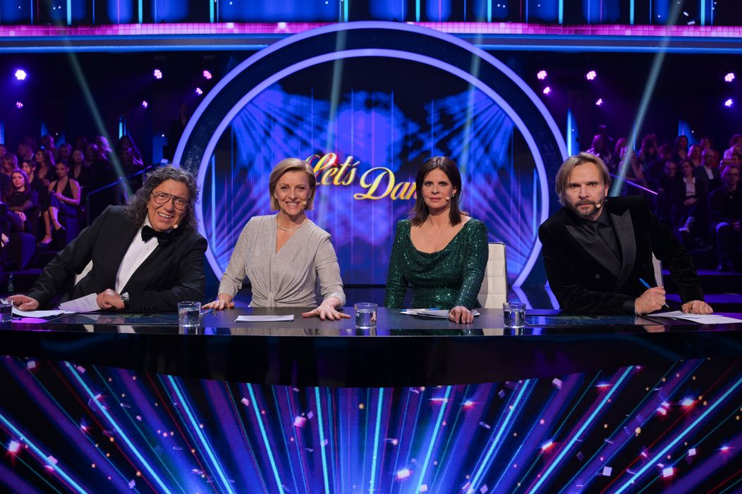 Richard Genzer, Tatiana Drexler, Zuzana Fialová a Ján Ďurovčík v šou Let's Dance