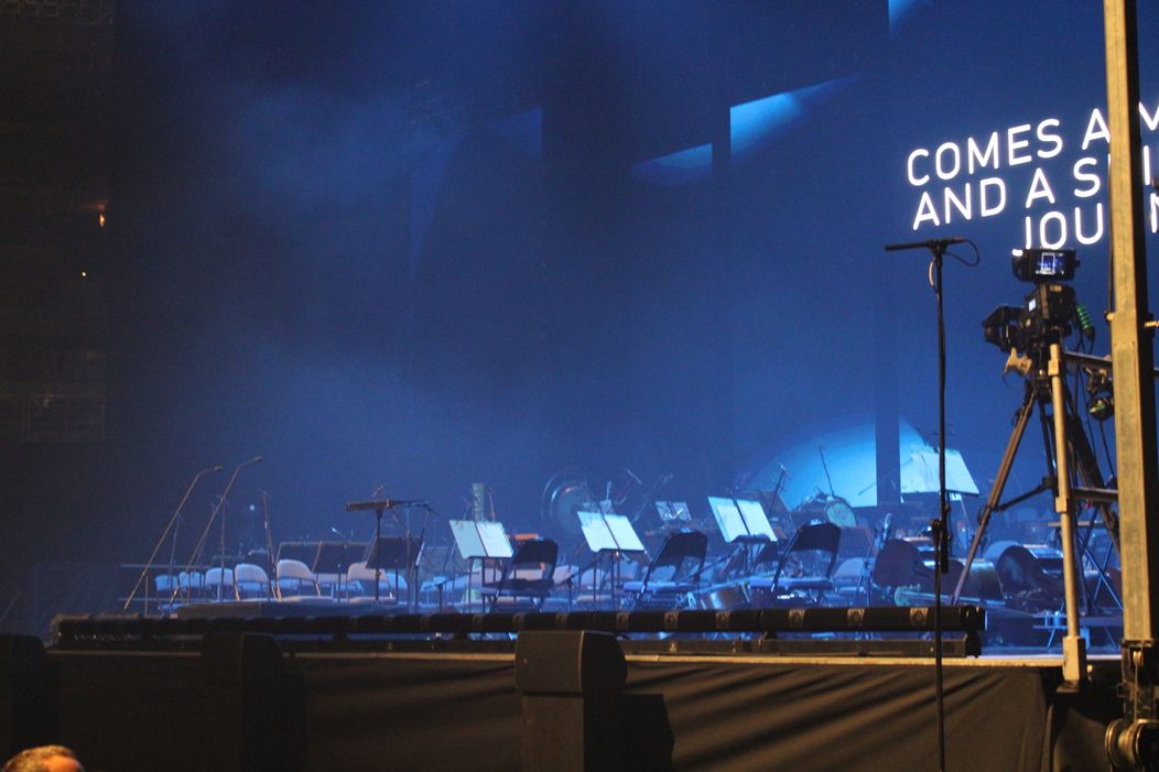 Andrea Bocelli vo vypredanej O2 arene v Prahe