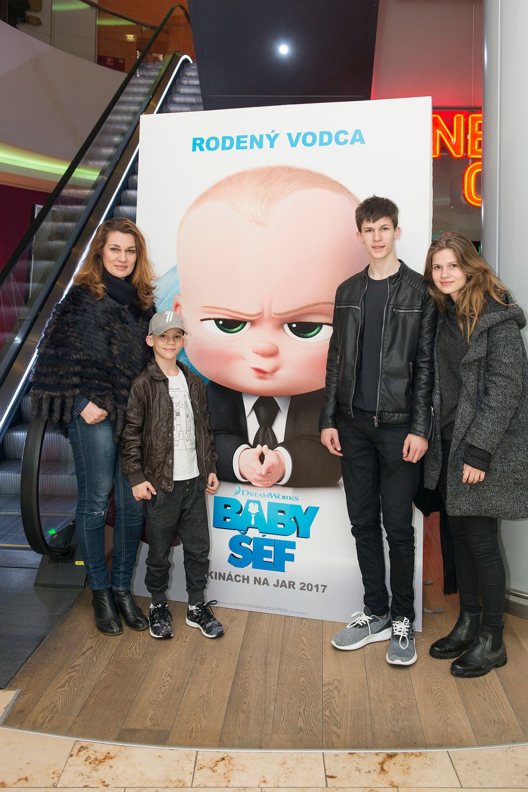 Manželka Maroša Kramára Nataša de deťmi, Baby šéf premiéra