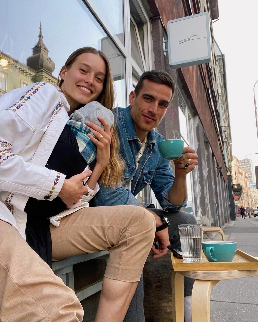 Adam Bardy s manželkou Bibi a synčekom Alanom 