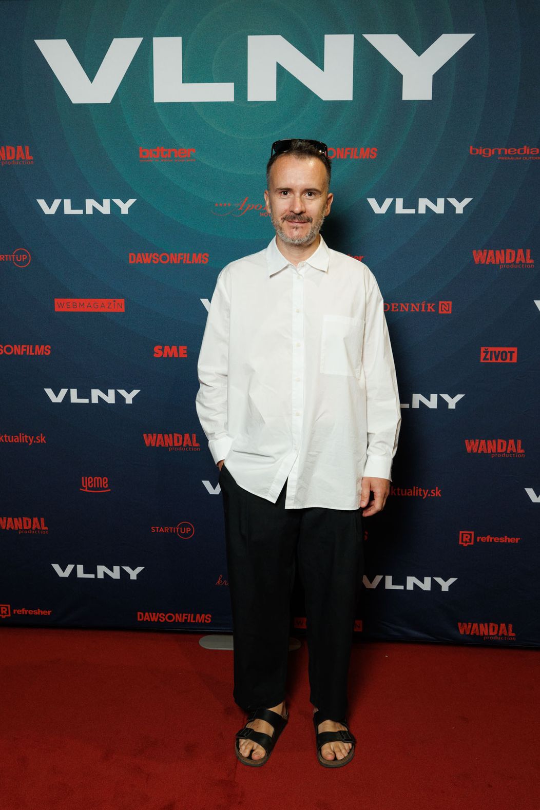 Slávnostná premiéra filmu Vlny
