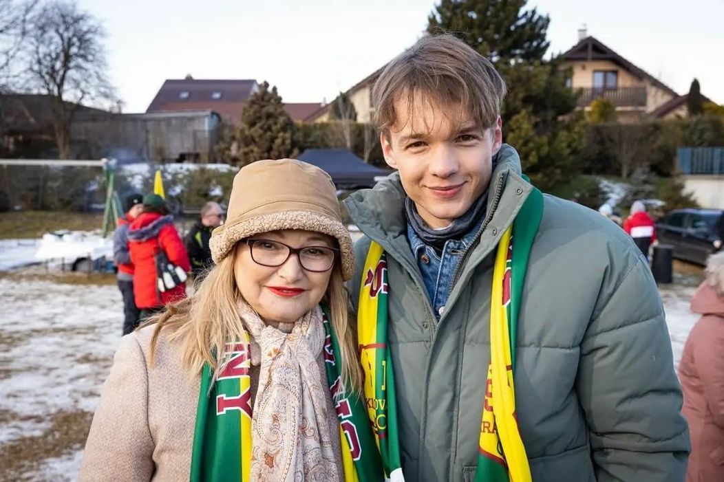 Anna Šišková a Jakub Švec v serii Svätý Max