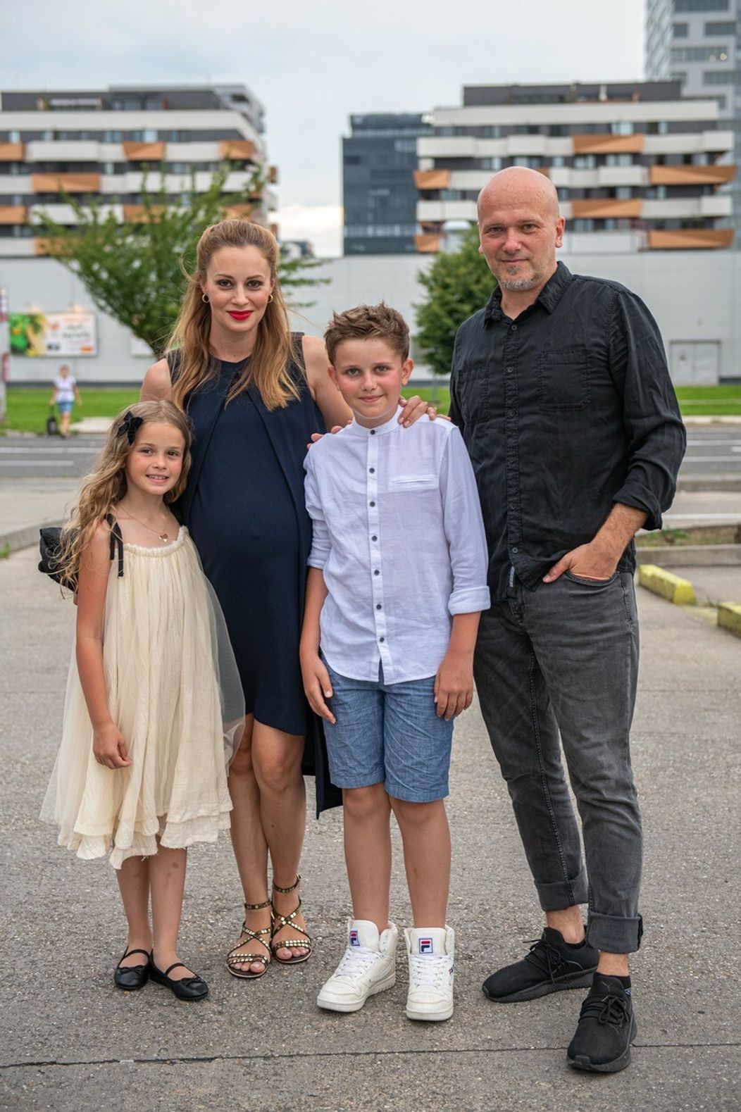 Mária Čírová s rodinou pár týždňov pred pôrodom