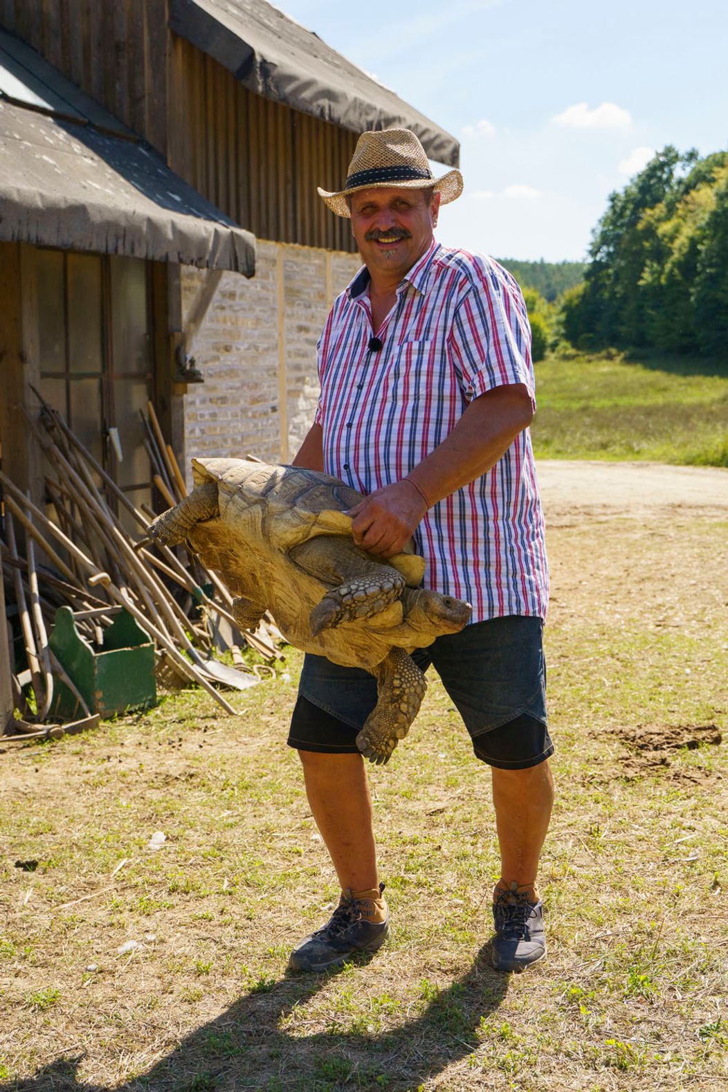 Hospodár Martin Bagar počas nakrúcania 17. série Farmy