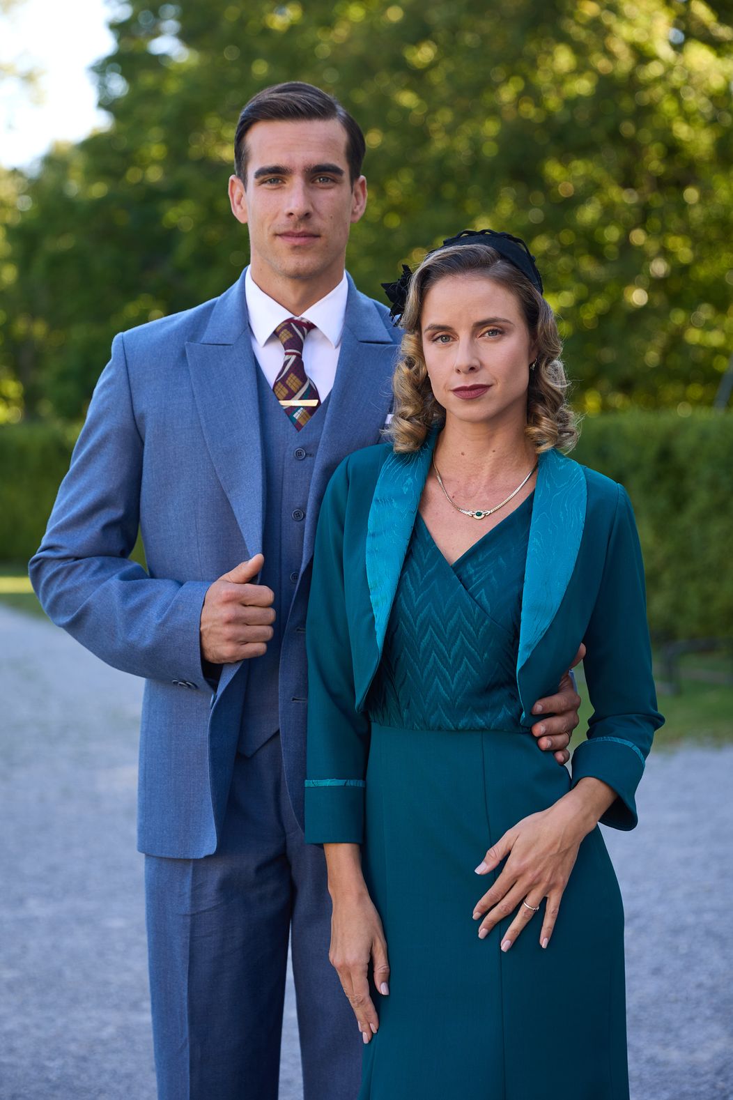 Adam Bardy a Nela Pocisková v seriáli Dunaj, k vašim službám