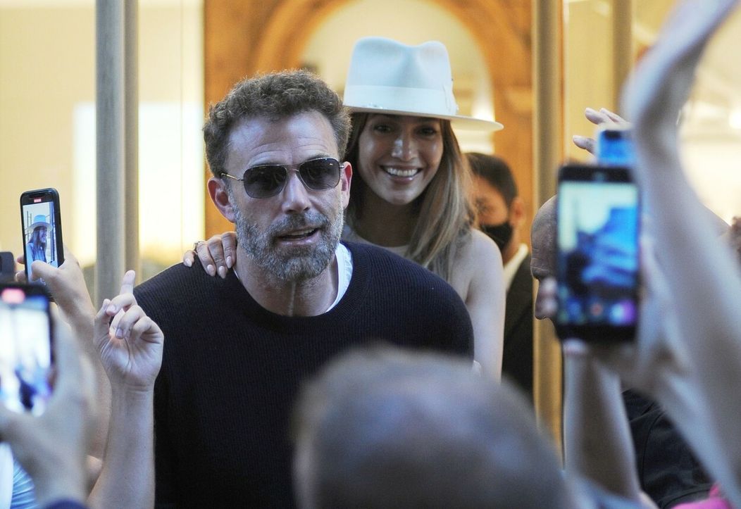 Jennifer Lopez a Ben Affleck v Miláne.