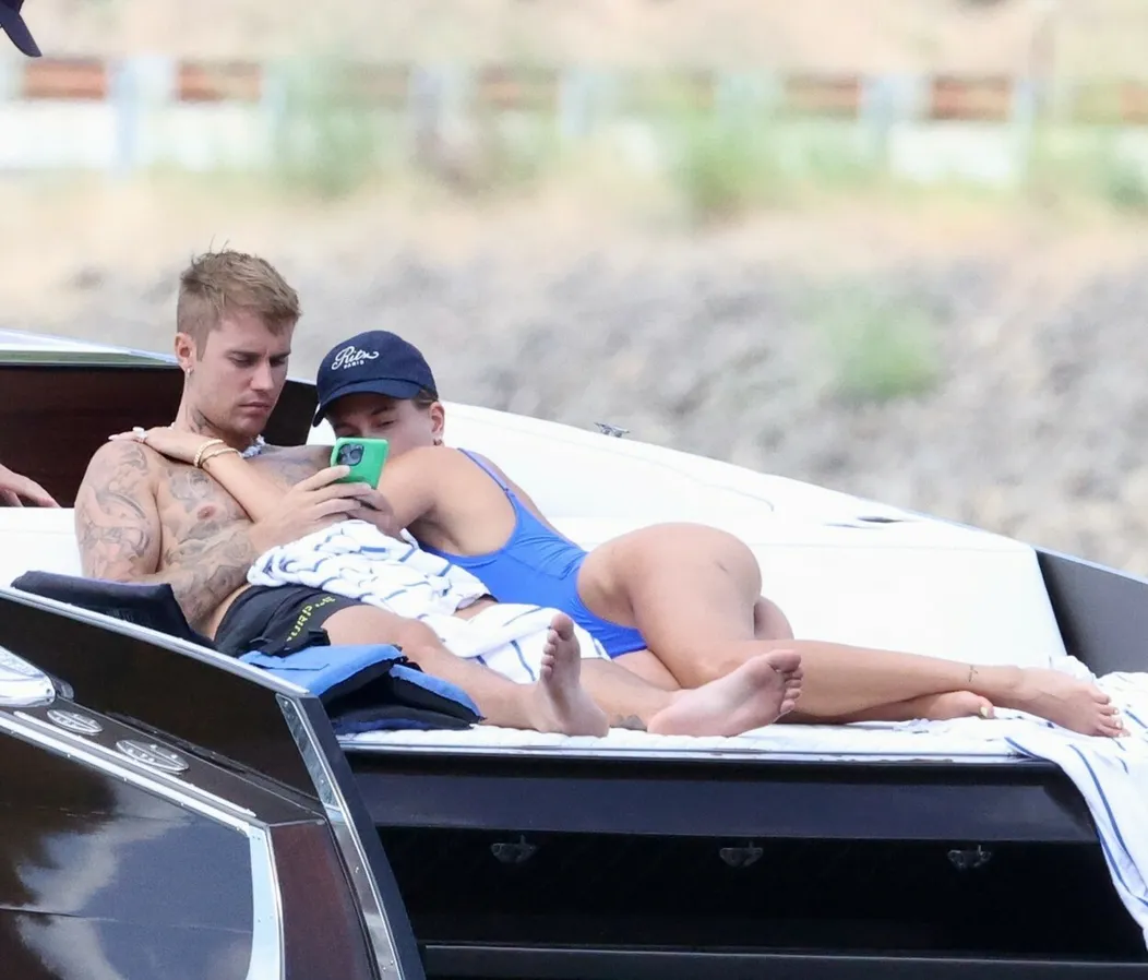 Justin a Hailey Bieber na dovolenke 