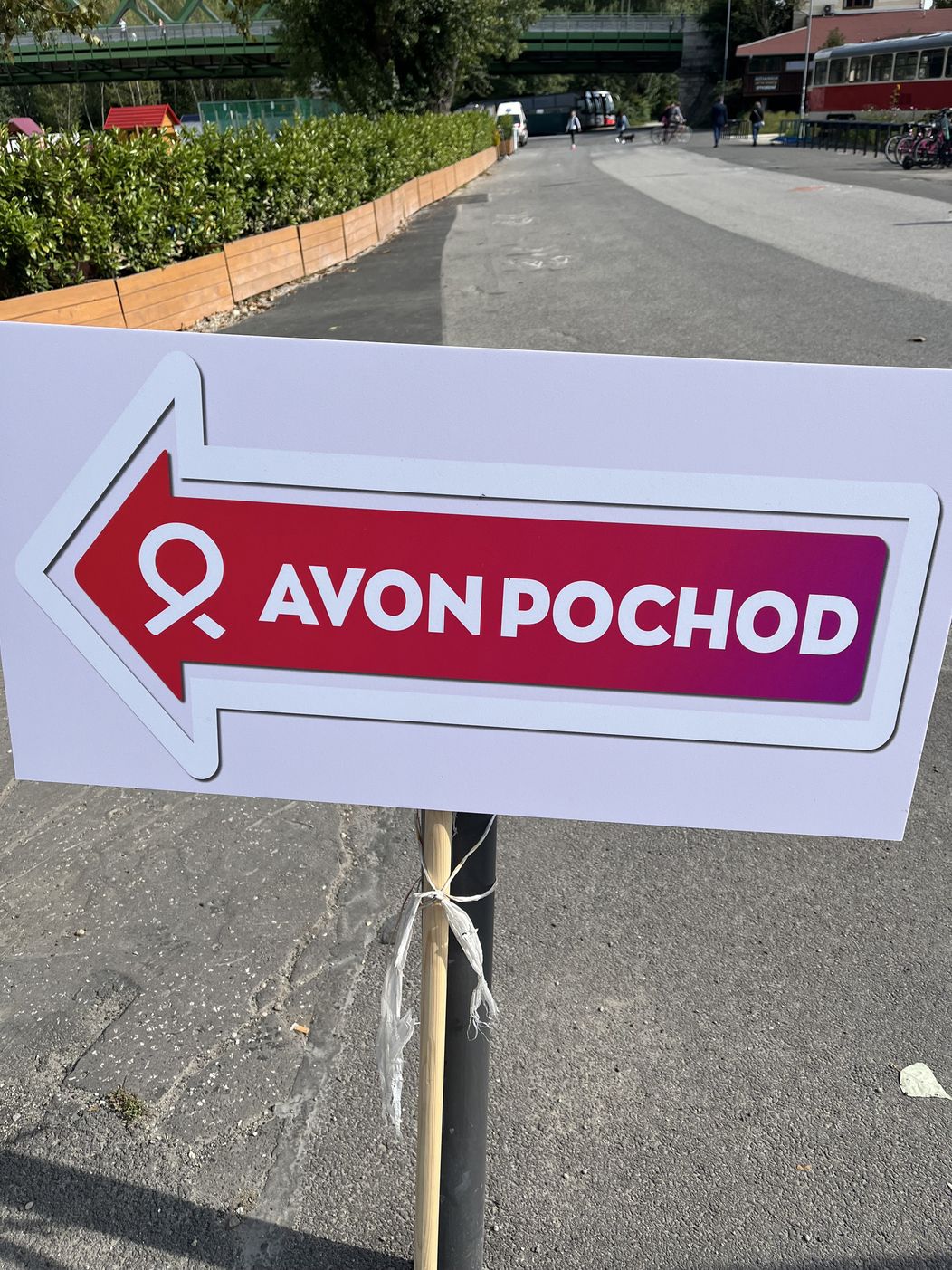AVON pochod