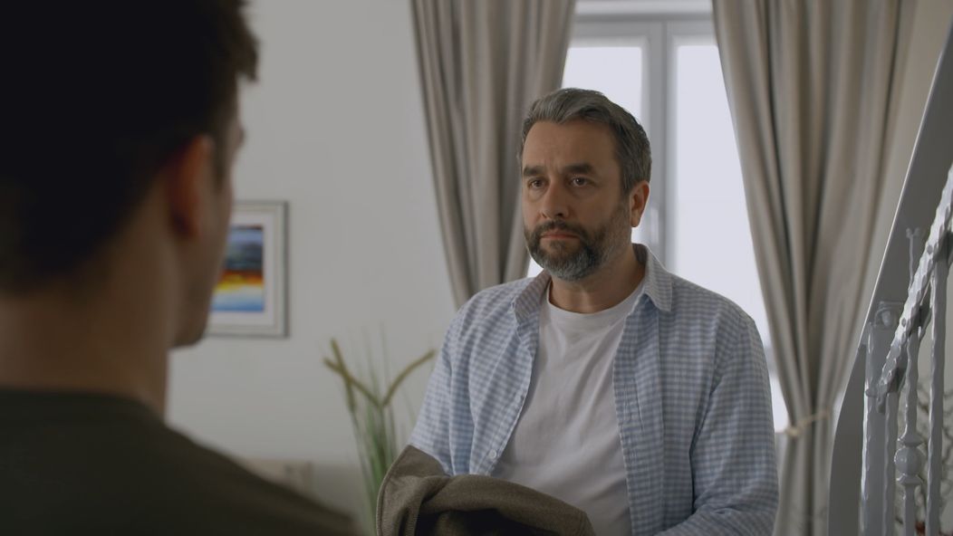 Edo vyrušil Petra s Beátou