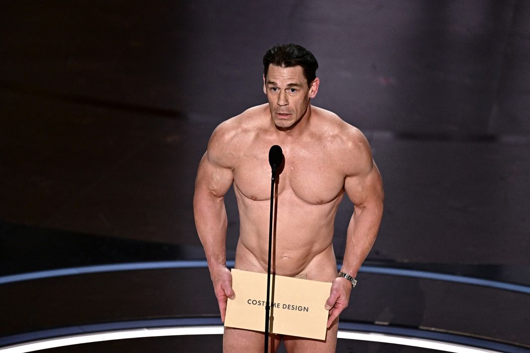 John Cena (takmer) nahý na Oscaroch