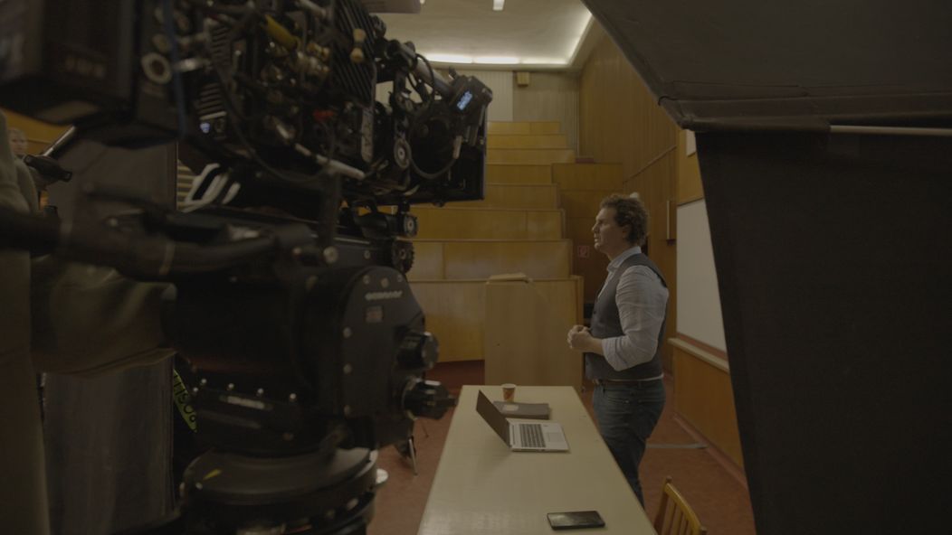 Záber z 1. epizódy minisérie Vedma