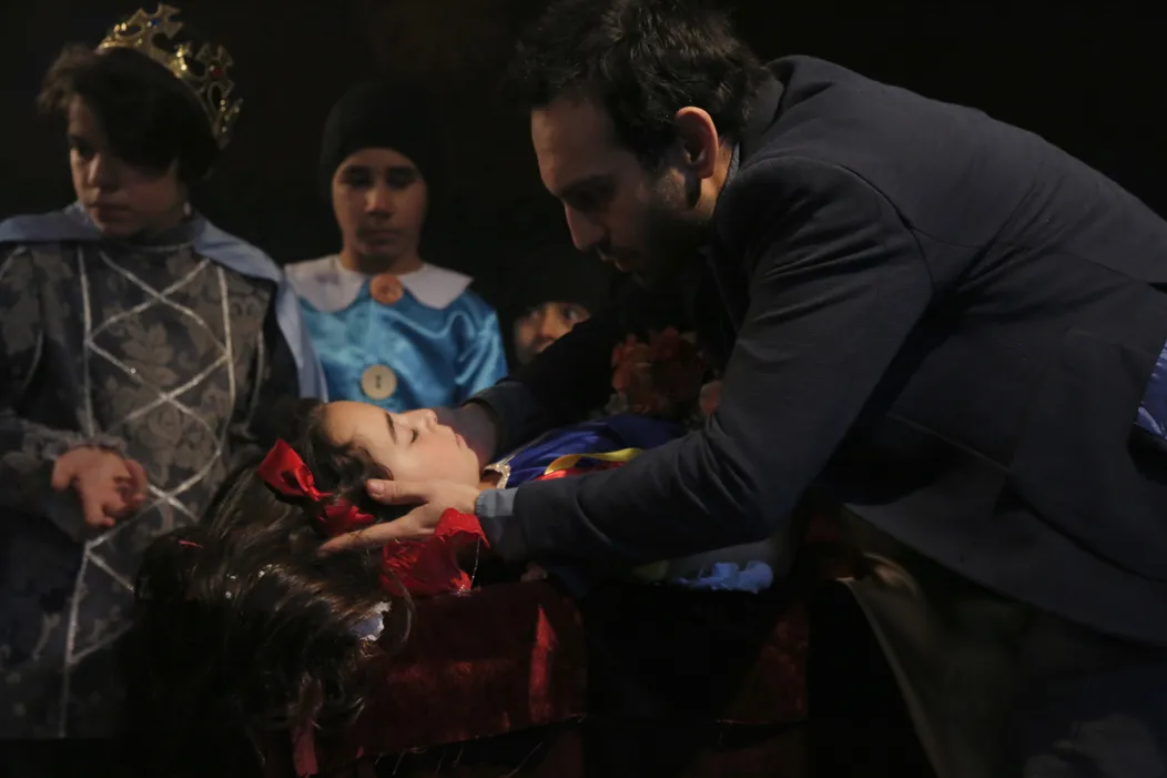 Moja malá princezná - Öykin veľký deň. Candan a Demir sa zľaknú.