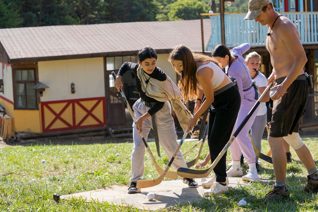 Farmári si zastrieľali na Jána Lašáka, do duelu idú Niki a Viki