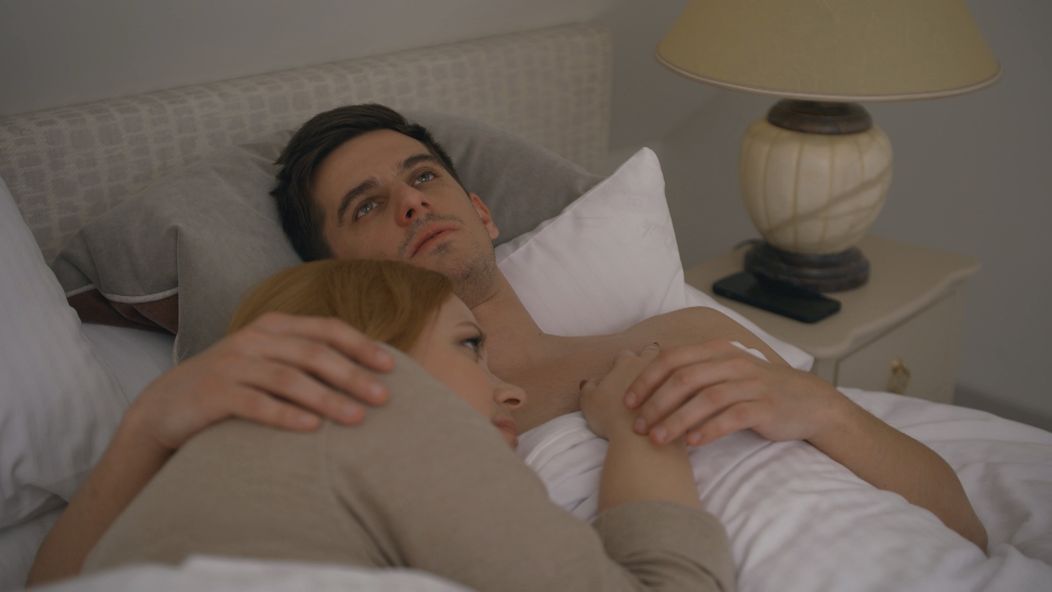 Edo vyrušil Petra s Beátou