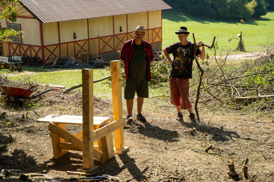 Totálne sklamaný hospodár, Roman ide domov už po druhýkrát