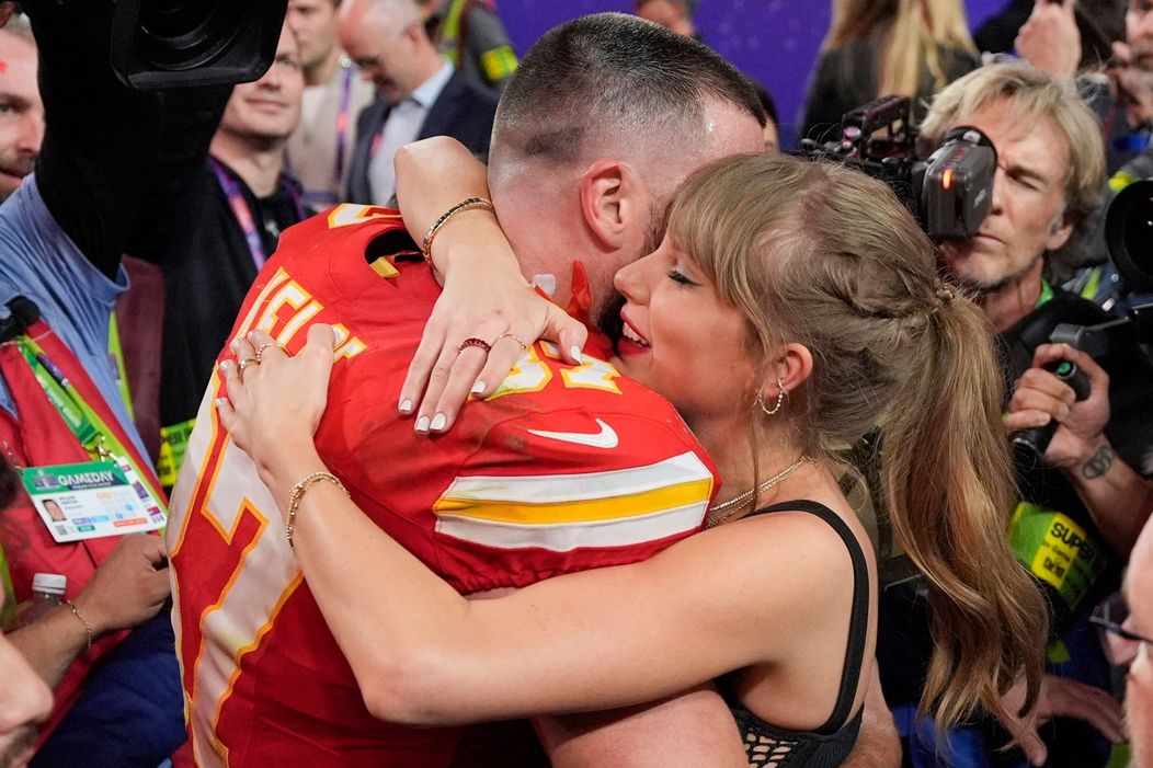 Taylor Swift s Blake Lively na Super Bowl