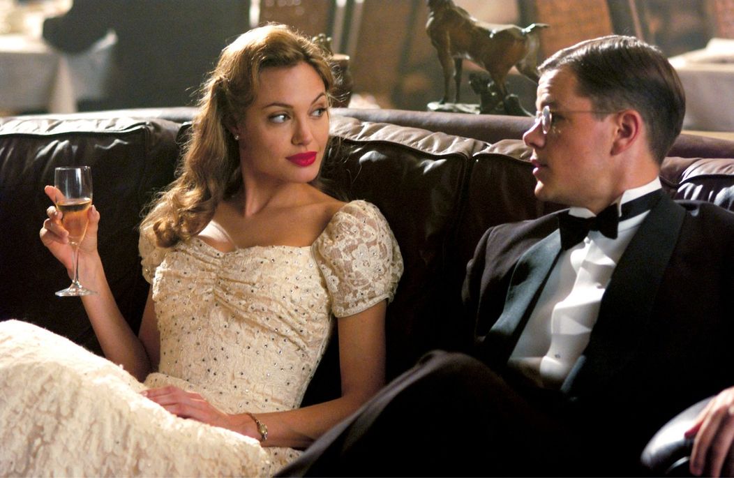 Angelina Jolie a jej premeny vzhľadu.