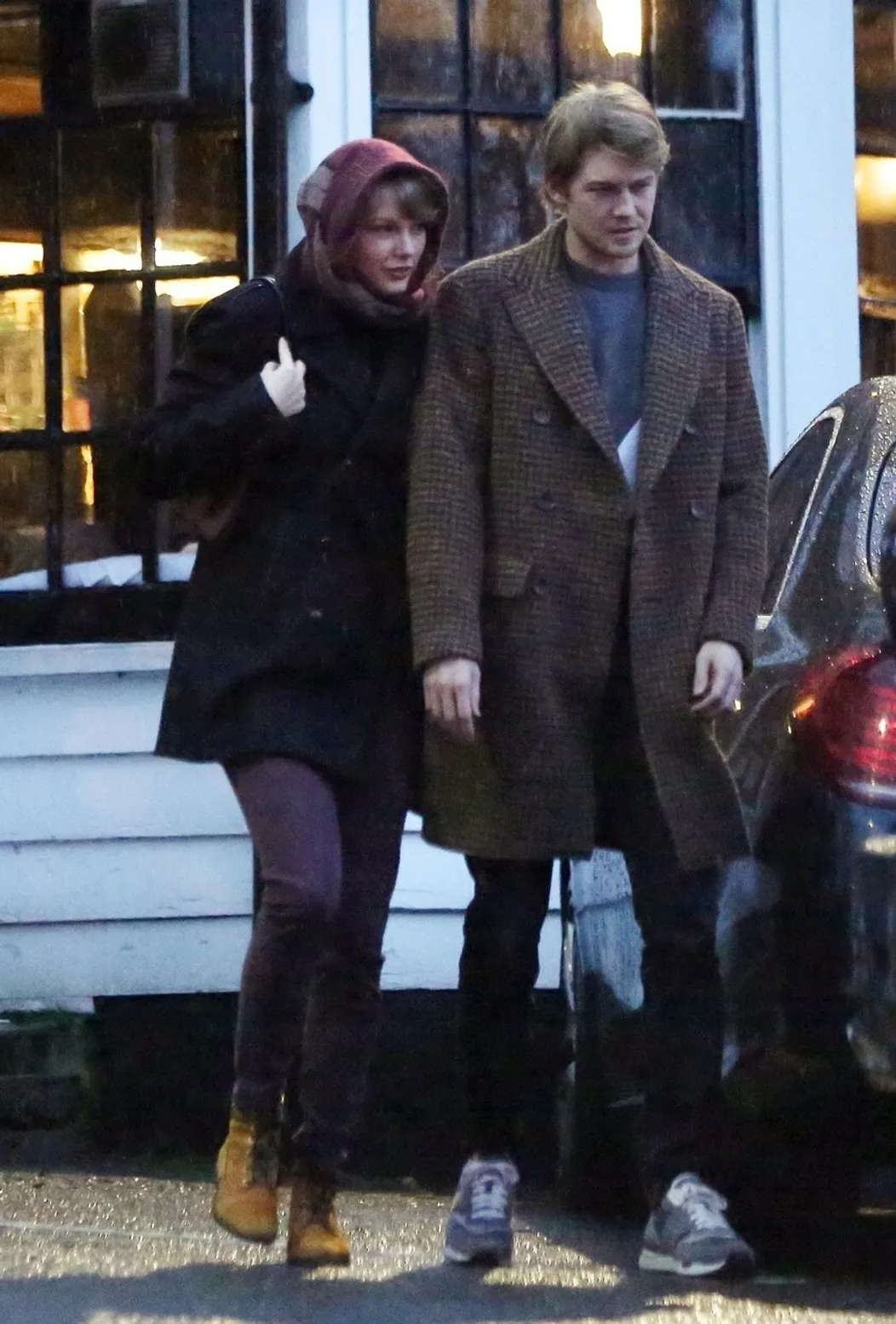 Taylor Swift a Joe Alwyn na jednom z mála spoločných záberov.