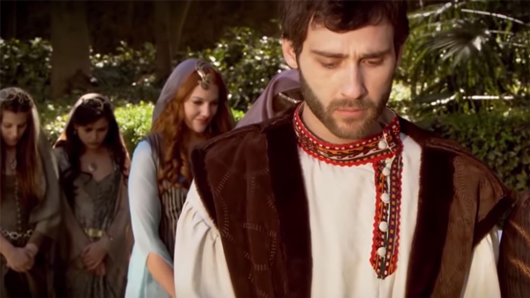 Seçkin Özdemir ako maliar Leo v seriáli Sultán