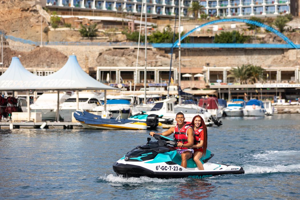 Rachel a Claude na finálovom rande.