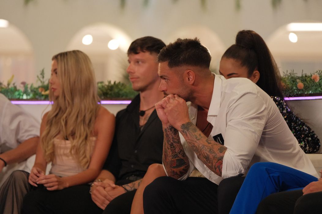 Chris si z Casa Amor priviedol Darinu, Majka preto v šou skončila.