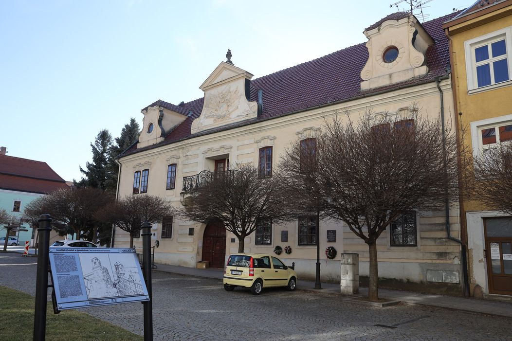 Seriálová fara