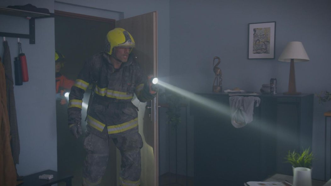 Adam Bardy ako záchranár v Ordinácii v ružovej záhrade