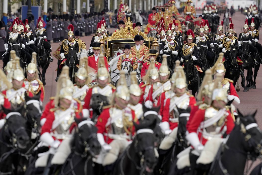 Kráľ Karol III. prejavom prvýkrát otvoril zasadnutie parlamentu