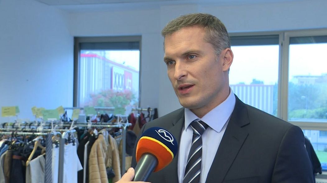 Ján Koleník stvárňuje v Druhej šanci hlavnú postavu lekára Andreja Fabiána.