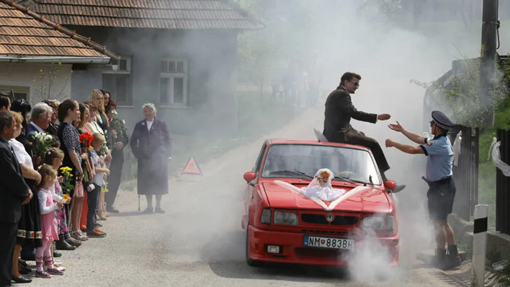 Ženích prichádza
