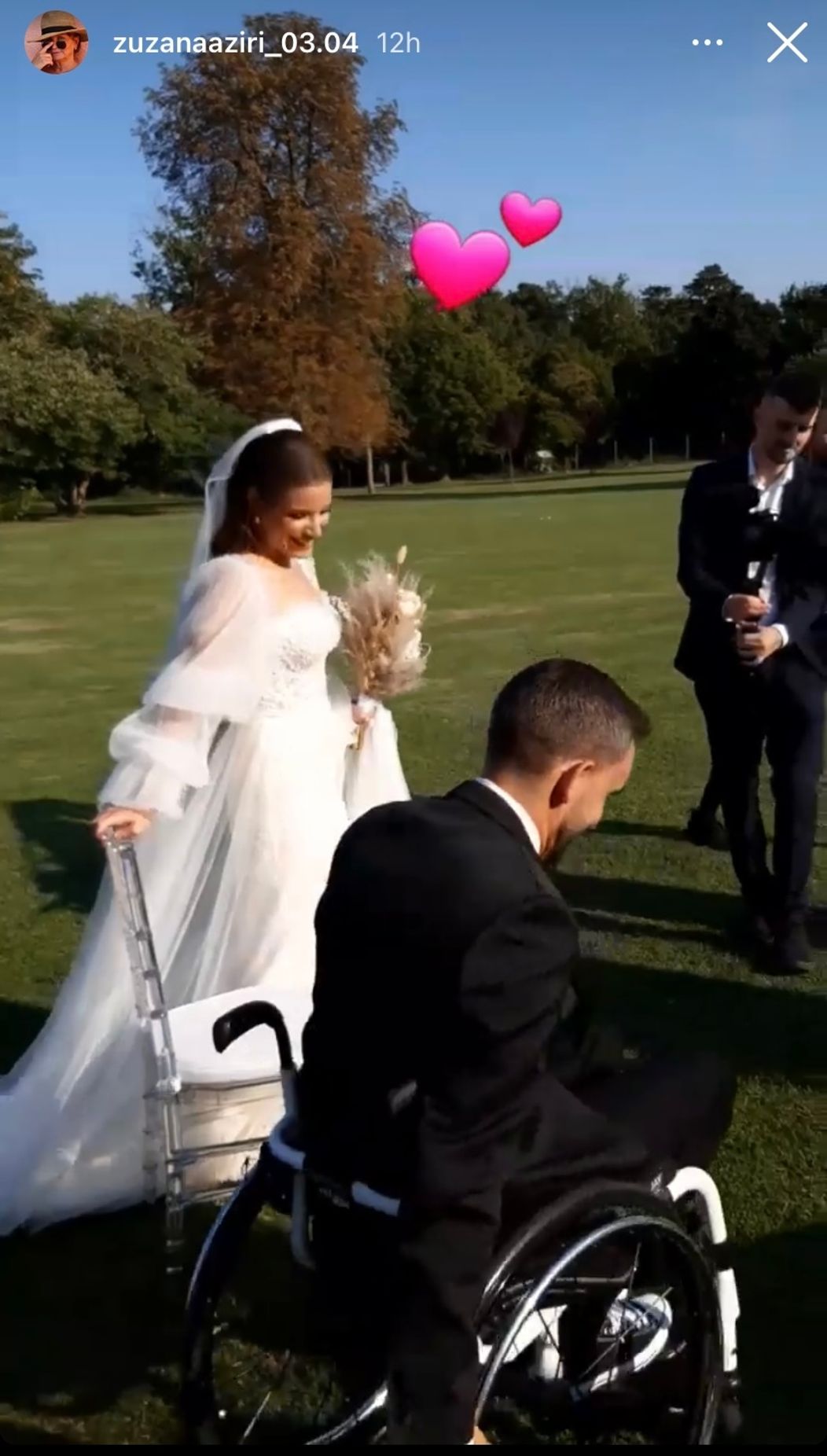 Zaľúbenci pred oltárom