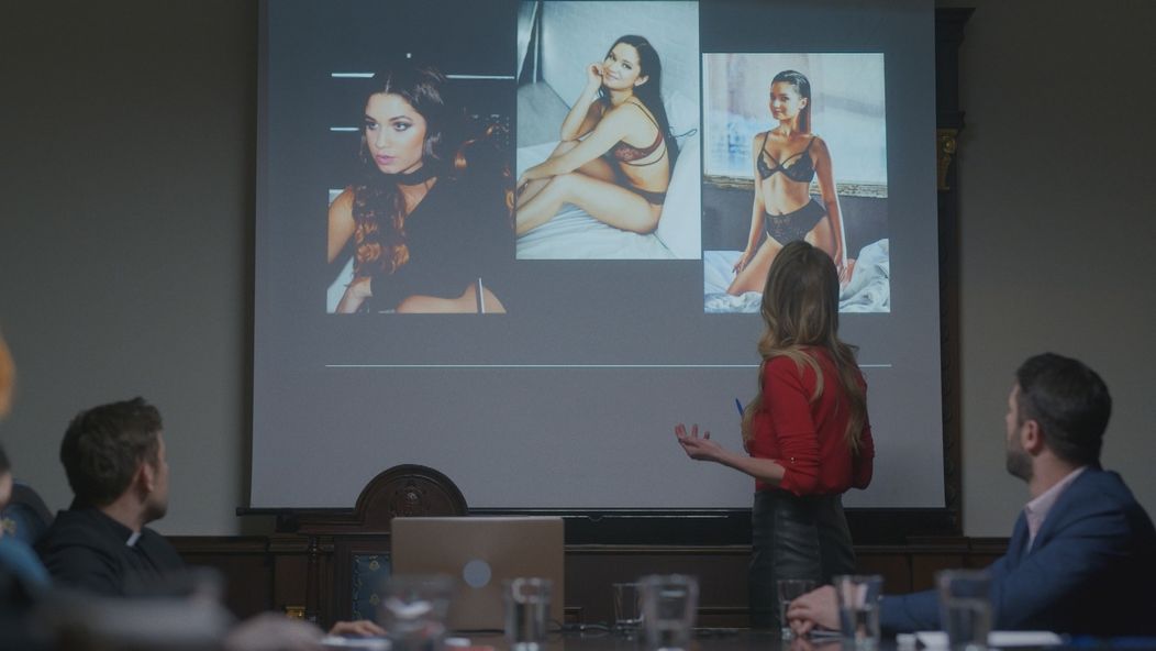 V seriáli zverejnia odvážne fotky.