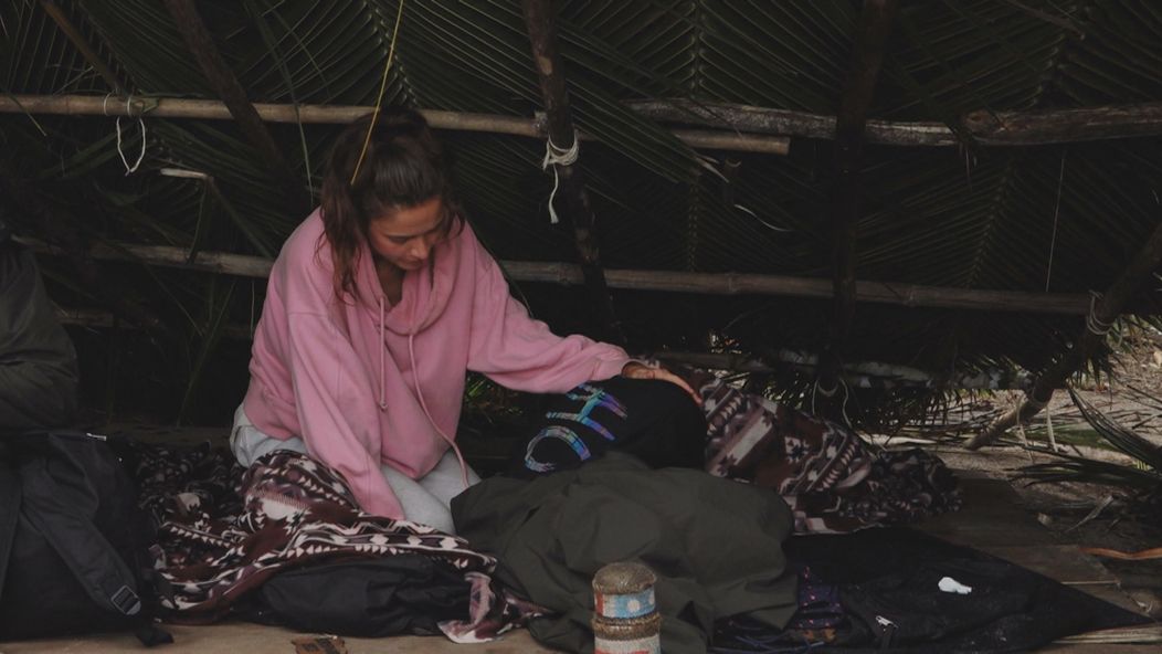 Už od príchodu sú na ostrove často spolu.