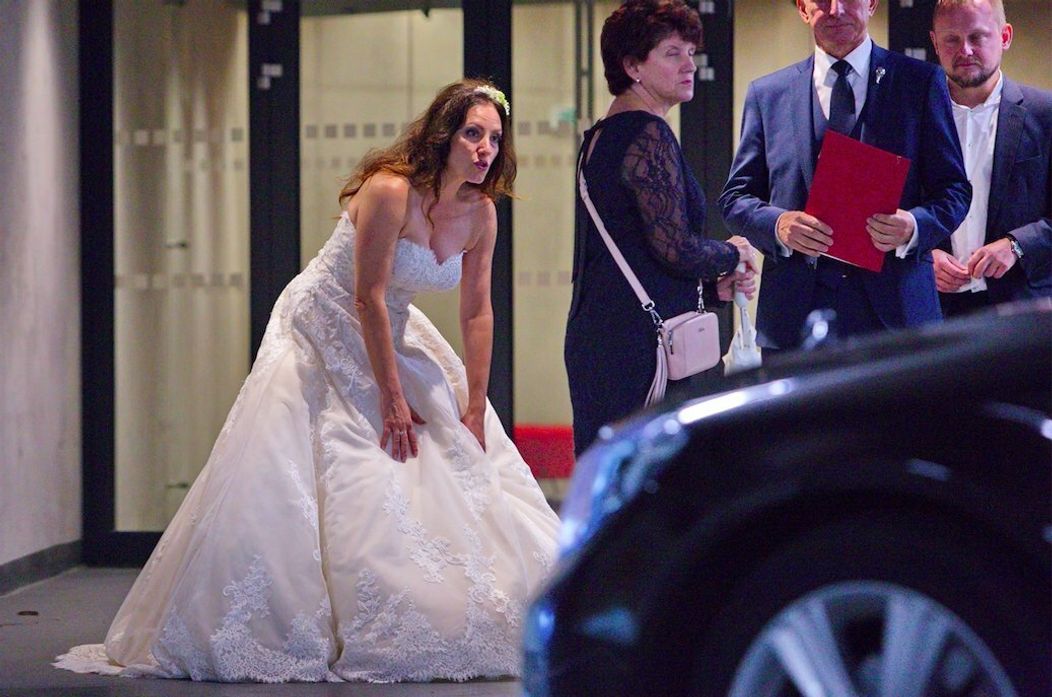 Roky svadbu odkladala, teraz je z nej pani. Katarína Hasprová v svadobných šatách