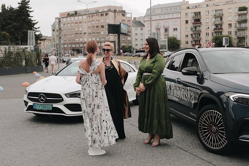 Wanda Hrycová, Petra Polnišová a Tána Pauhofová na premiére